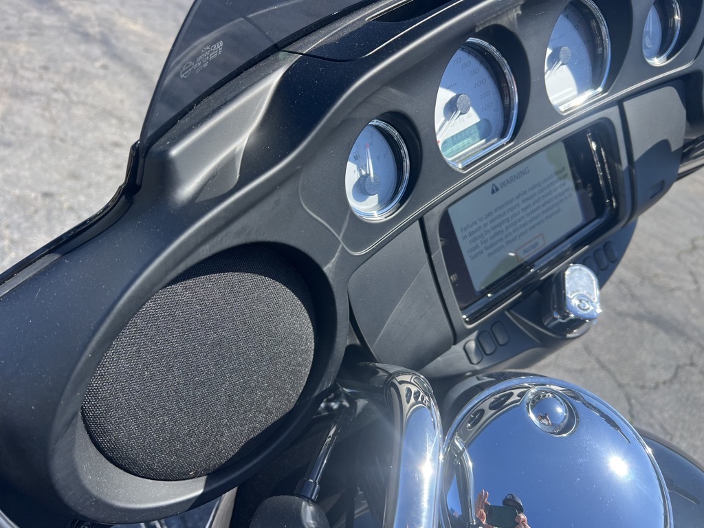 Used 2022 Harley-Davidson Cruiser Motorcycle - Image 9