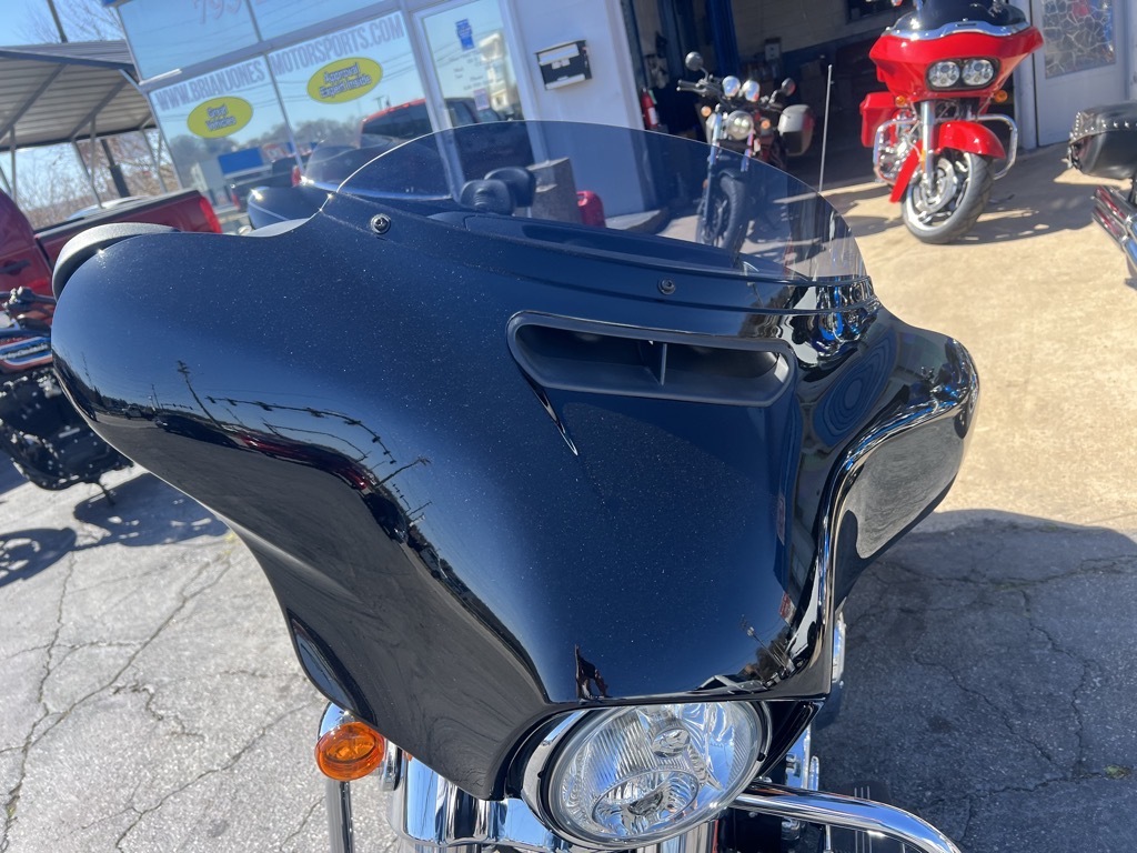 Used 2022 Harley-Davidson Cruiser Motorcycle - Image 19