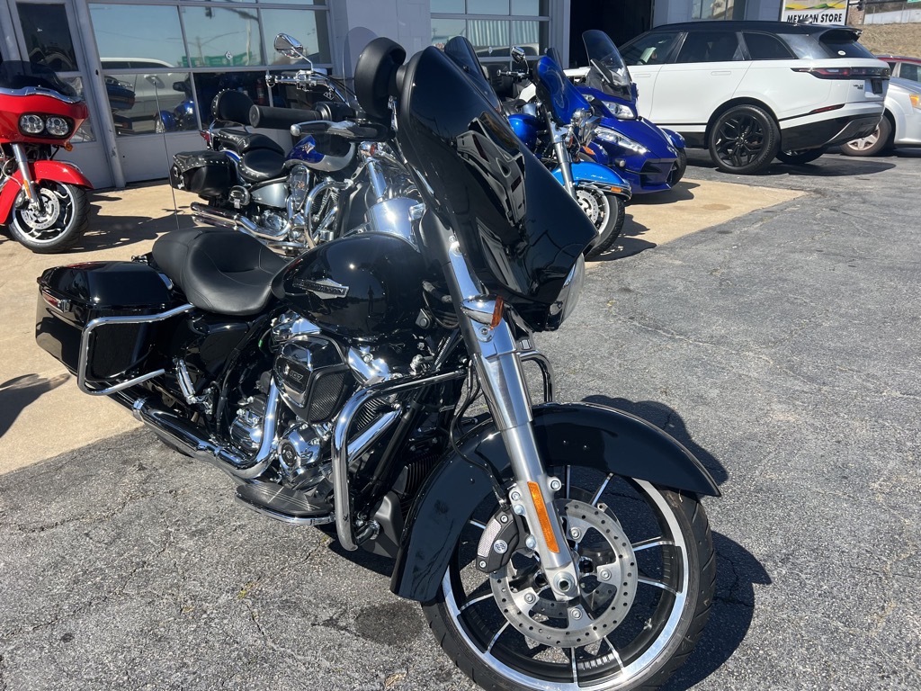 Used 2022 Harley-Davidson Cruiser Motorcycle - Image 21