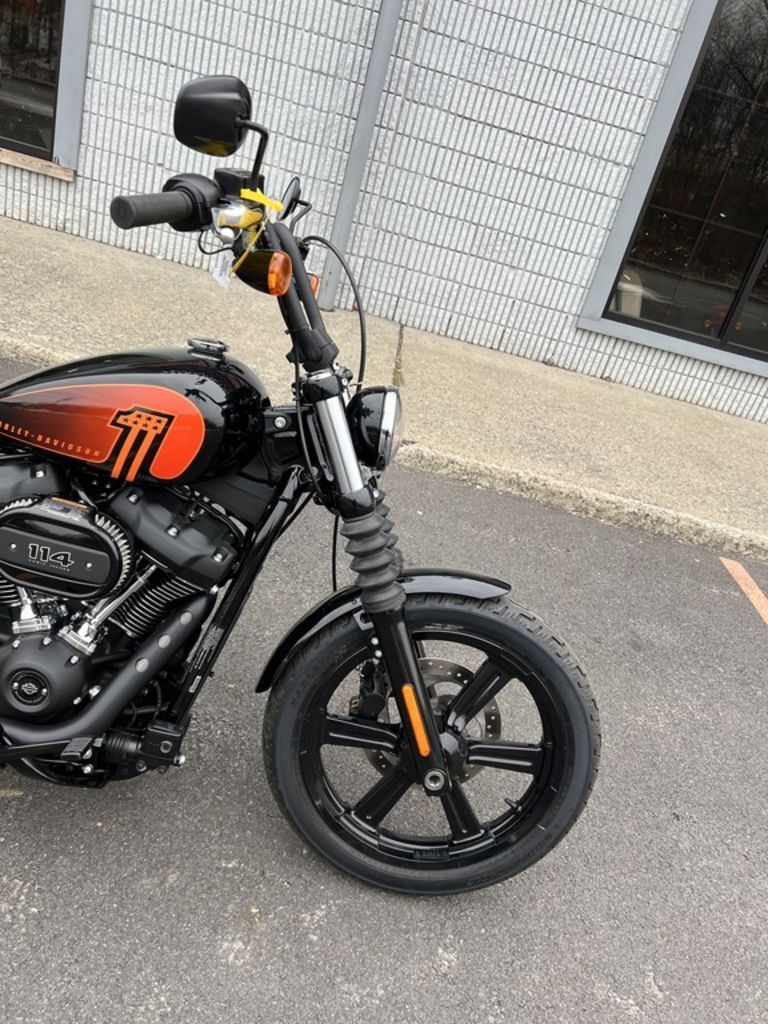 Used 2023 Harley-Davidson® Cruiser Motorcycle - Image 5