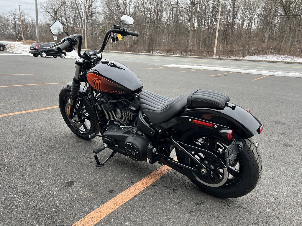 Used 2023 Harley-Davidson® Cruiser Motorcycle - Image 10