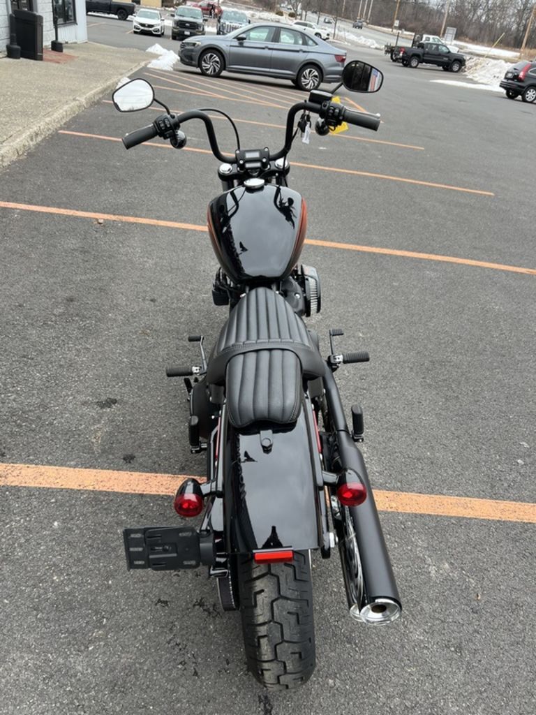 Used 2023 Harley-Davidson® Cruiser Motorcycle - Image 11