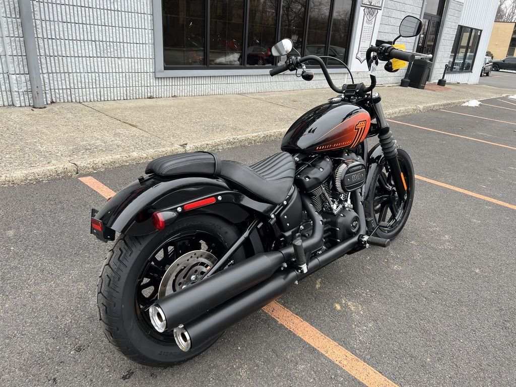 Used 2023 Harley-Davidson® Cruiser Motorcycle - Image 12