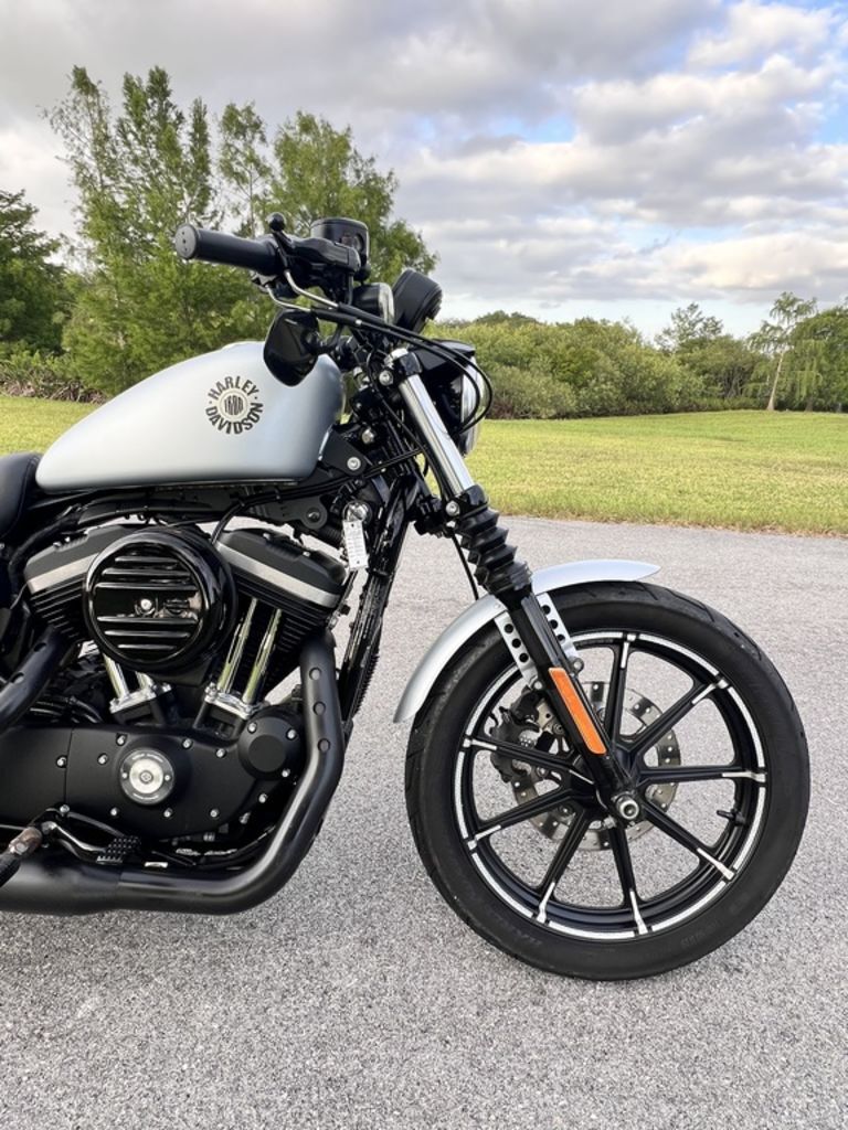 Used 2020 Harley-Davidson® Sportbike Motorcycle - Image 5