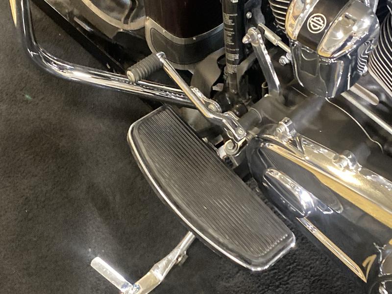 2021 Harley-Davidson® FLHR - Road King® - Image 14