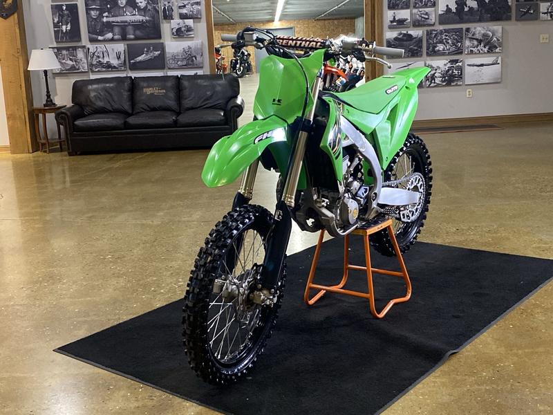 2021 Kawasaki KX™450 - Image 10