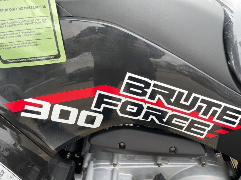 New 2023 Kawasaki Brute Force 300 - Image 4