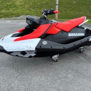 Sea-Doo Spark® Trixx™ for 3 Rotax® 900 ACE™ - 90 iBR and Audio