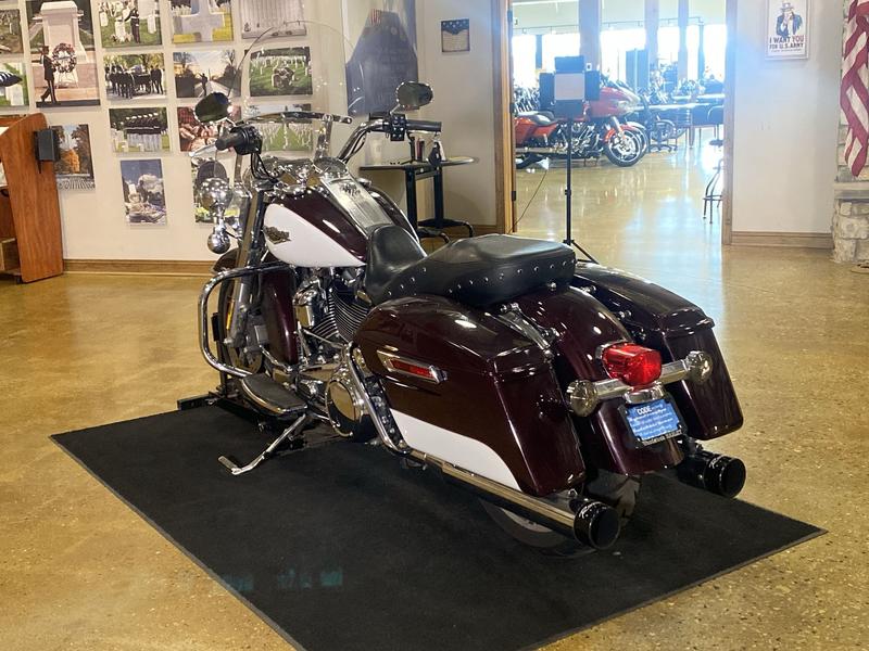 2021 Harley-Davidson® FLHR - Road King® - Image 6