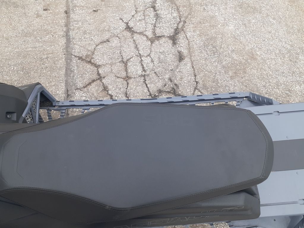 Used 2021 Polaris® Snowmobile 650 Switchback Assault 146 - Image 5