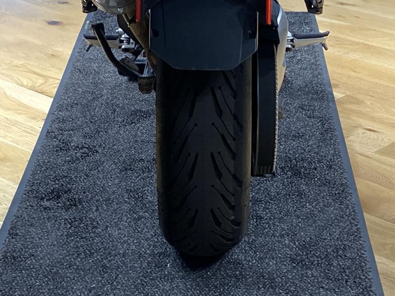 2014 BMW F 800 GT - Image 8