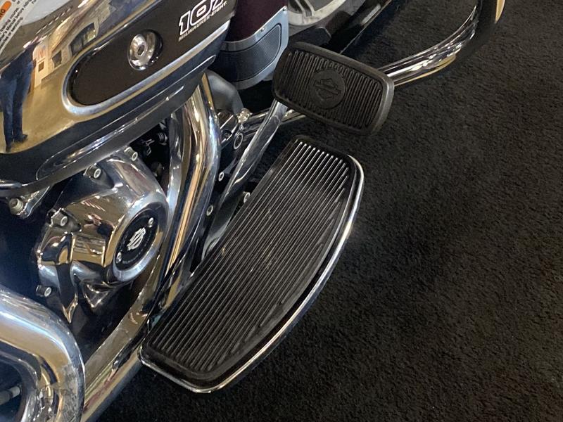 2021 Harley-Davidson® FLHR - Road King® - Image 17