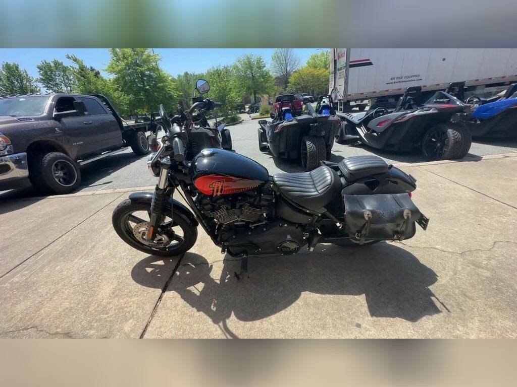 2022 Harley-Davidson® FXBBS - Street Bob® 114 - Image 16