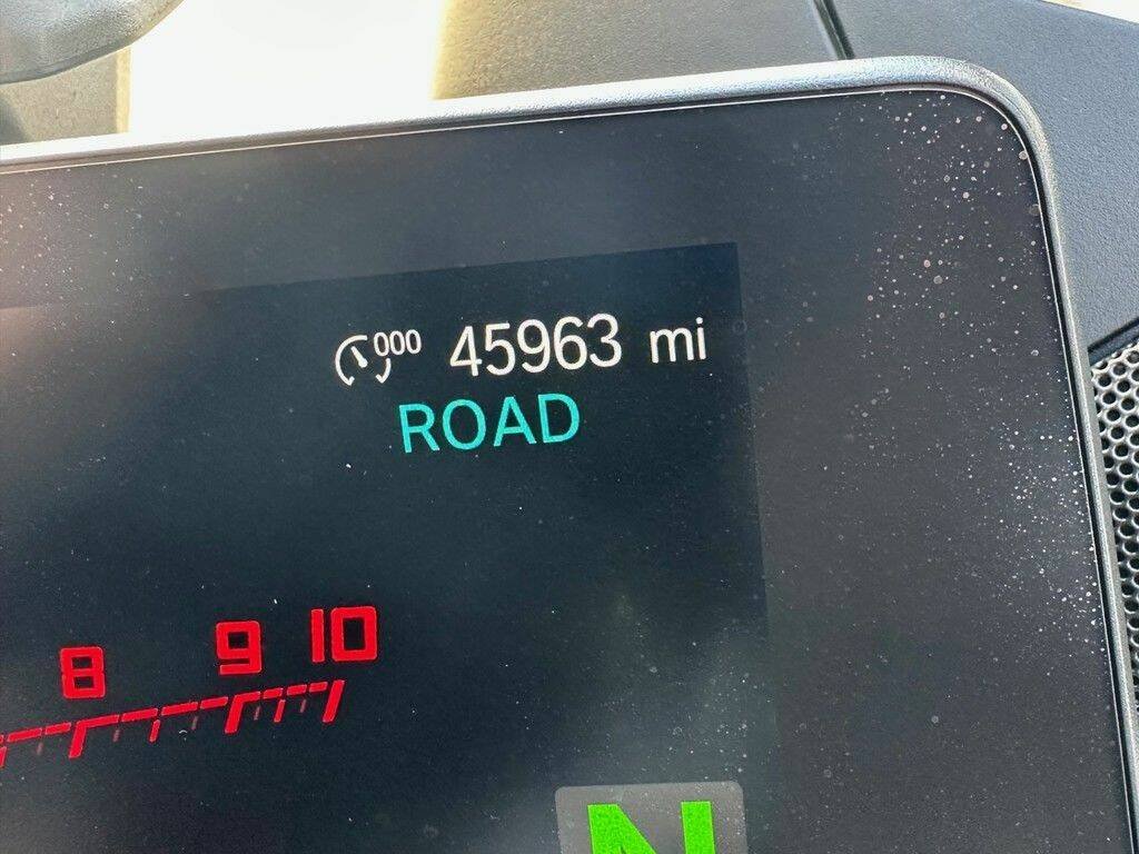 2022 BMW R 1250 RT Alpine White - Image 10