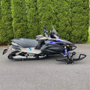 Used 2016 Yamaha Snowmobile VECTOR