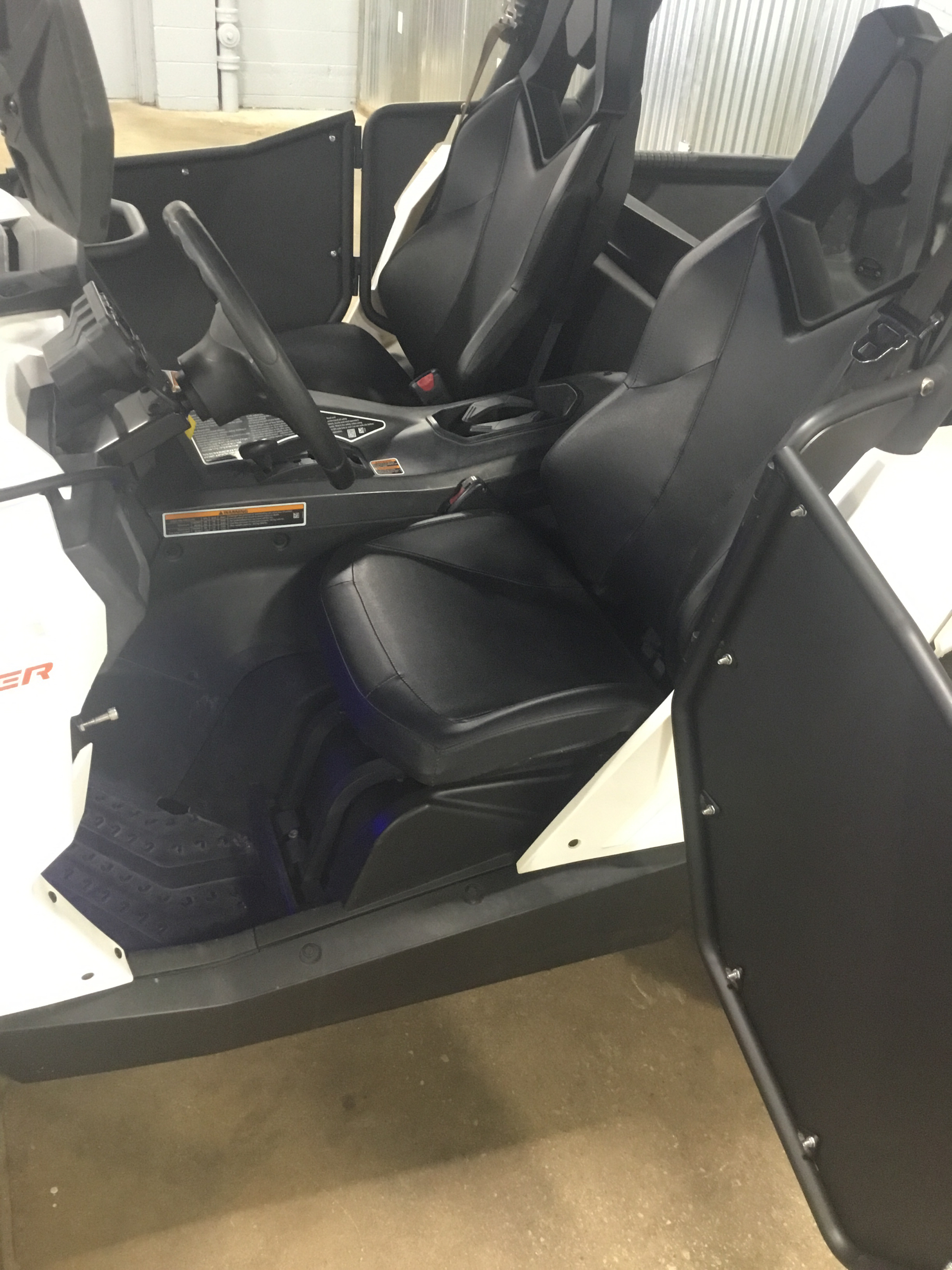 Used 2020 Can-Am UTV/Utility Commander 800R - Image 10