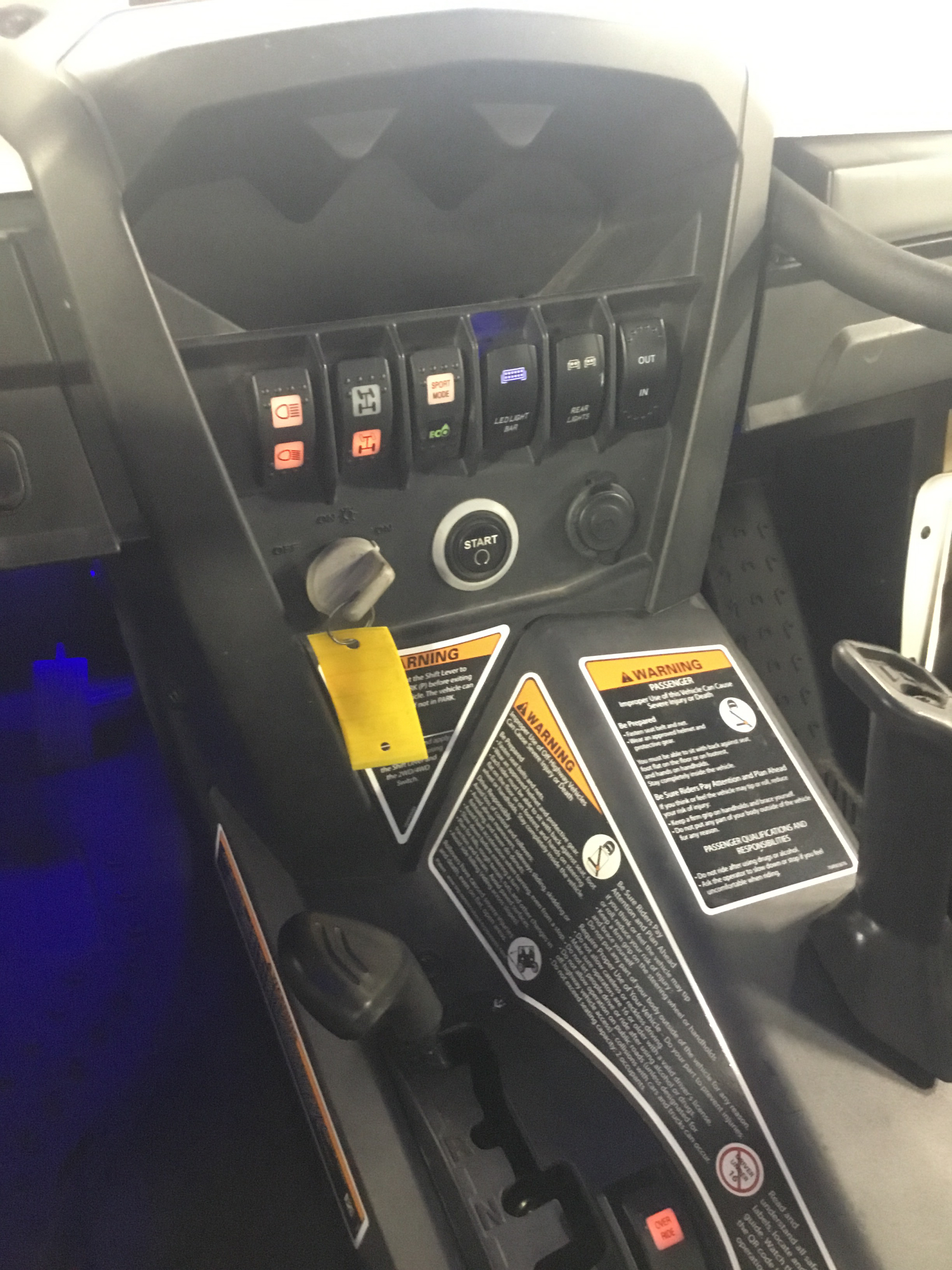 Used 2020 Can-Am UTV/Utility Commander 800R - Image 15