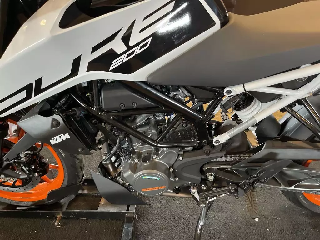 2022 KTM 200 Duke - Image 8