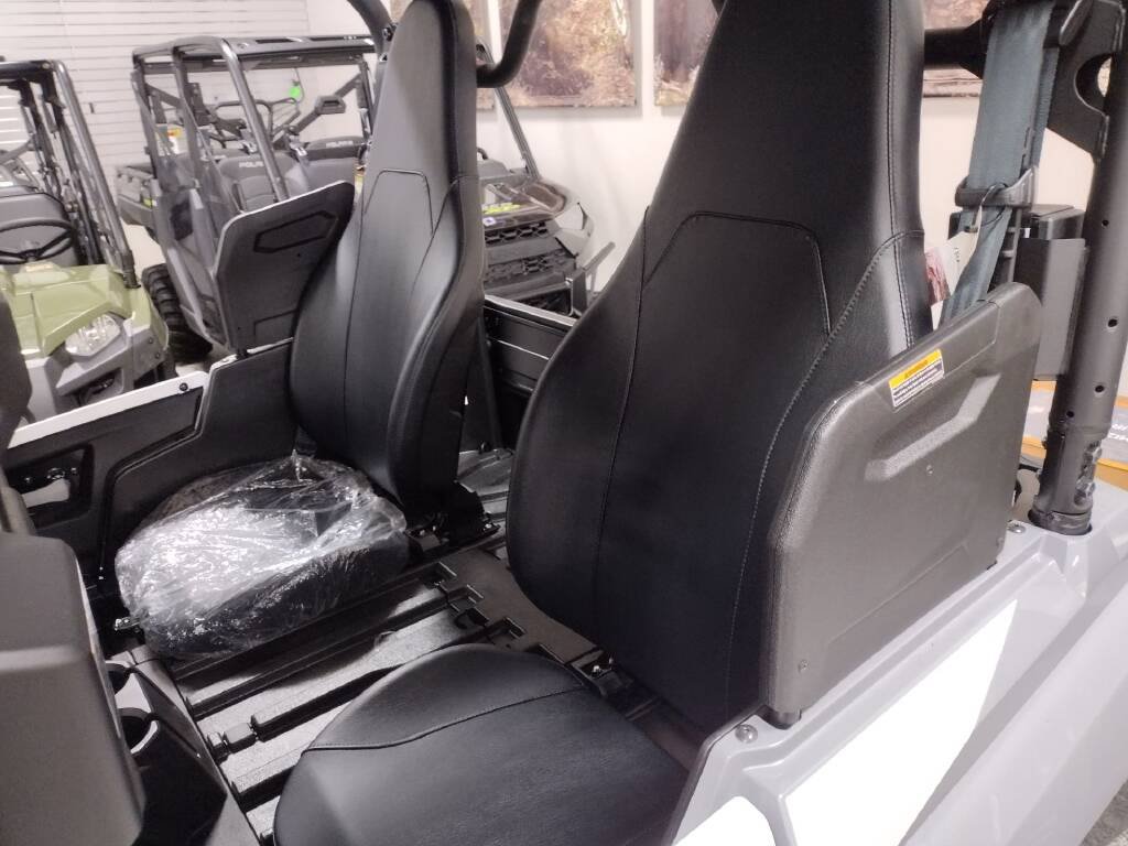 2024 Yamaha Wolverine RMAX4 1000 Compact R-Spec - Image 6