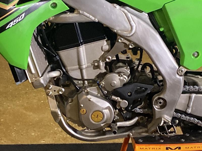 2021 Kawasaki KX™450 - Image 11