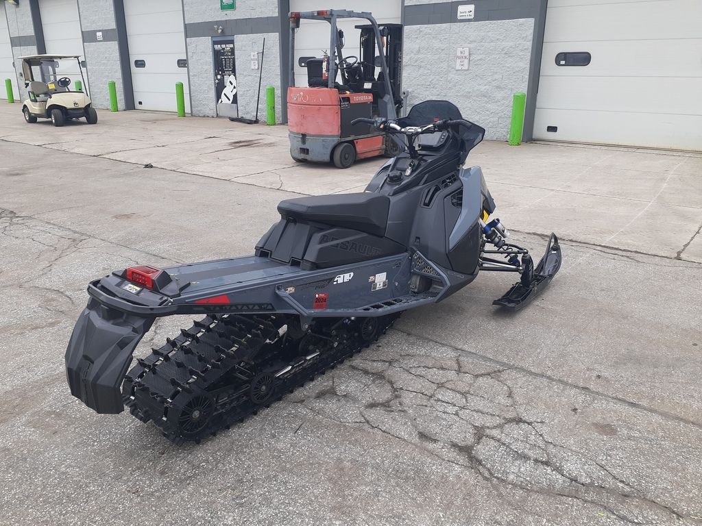 Used 2021 Polaris® Snowmobile 650 Switchback Assault 146 - Image 3