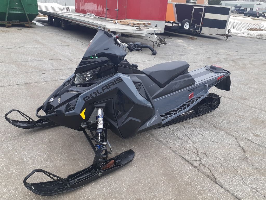 Used 2021 Polaris® Snowmobile 650 Switchback Assault 146 - Image 9