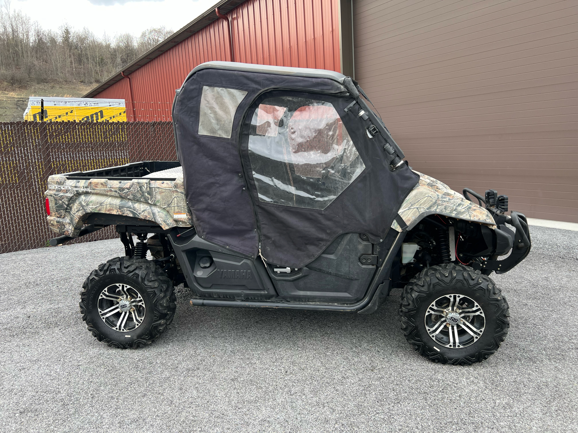 Pre-Owned 2014 Yamaha Viking EPS For Sale - Image 3