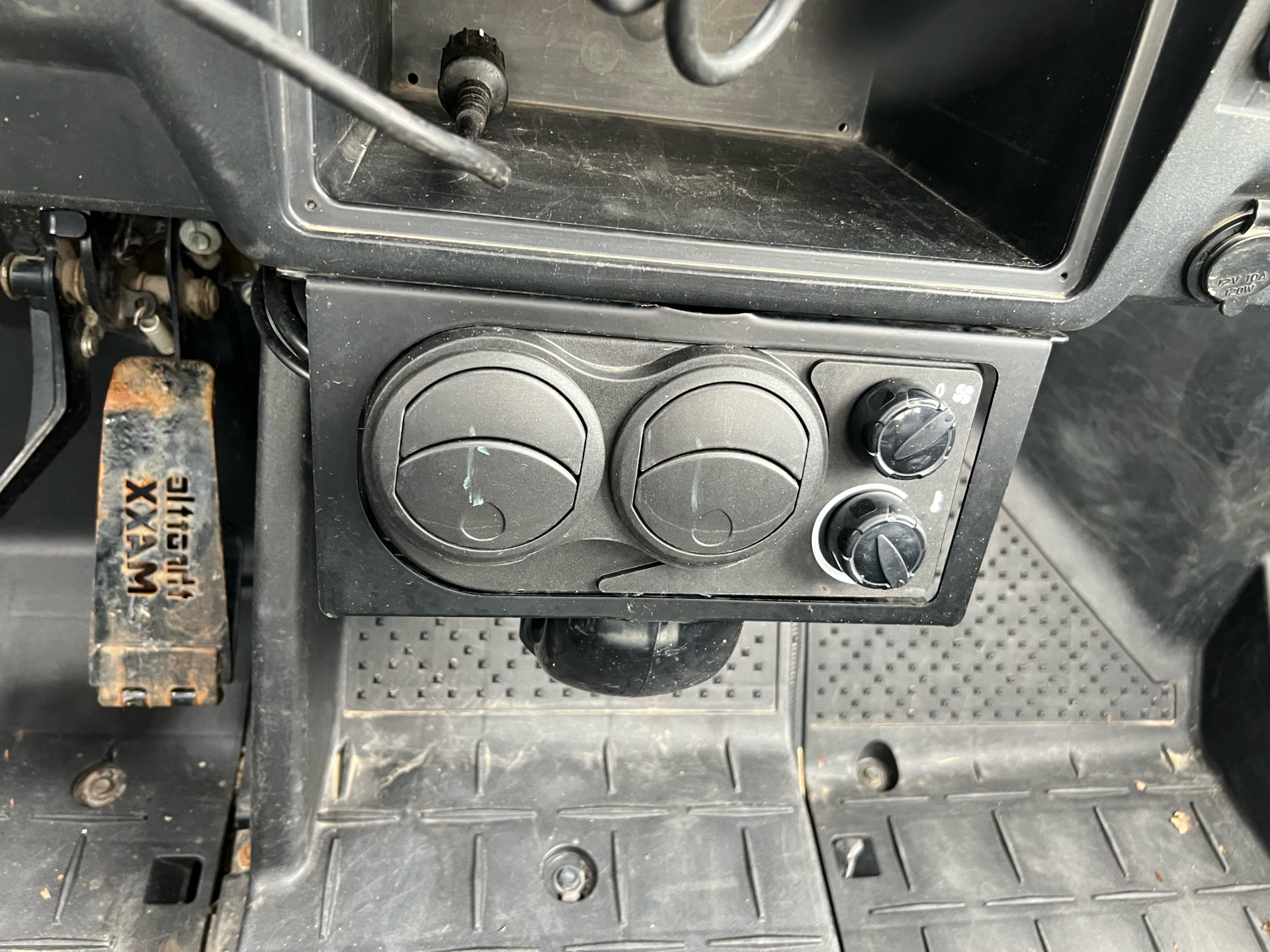 Pre-Owned 2014 Yamaha Viking EPS For Sale - Image 14