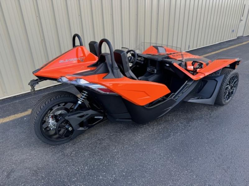 New 2024 Polaris Slingshot® SL AutoDrive Volt Orange - Image 3
